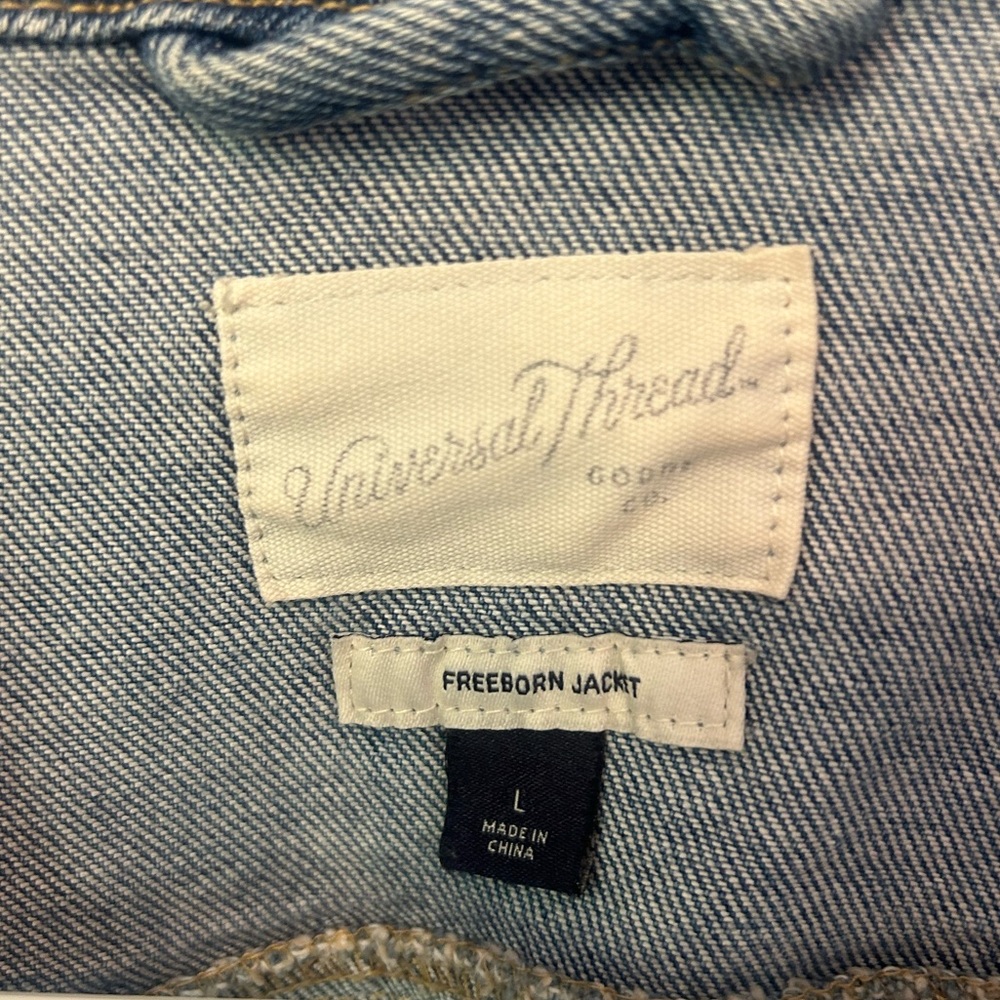 Universal Thread Jean Jacket - Picture 3 of 3